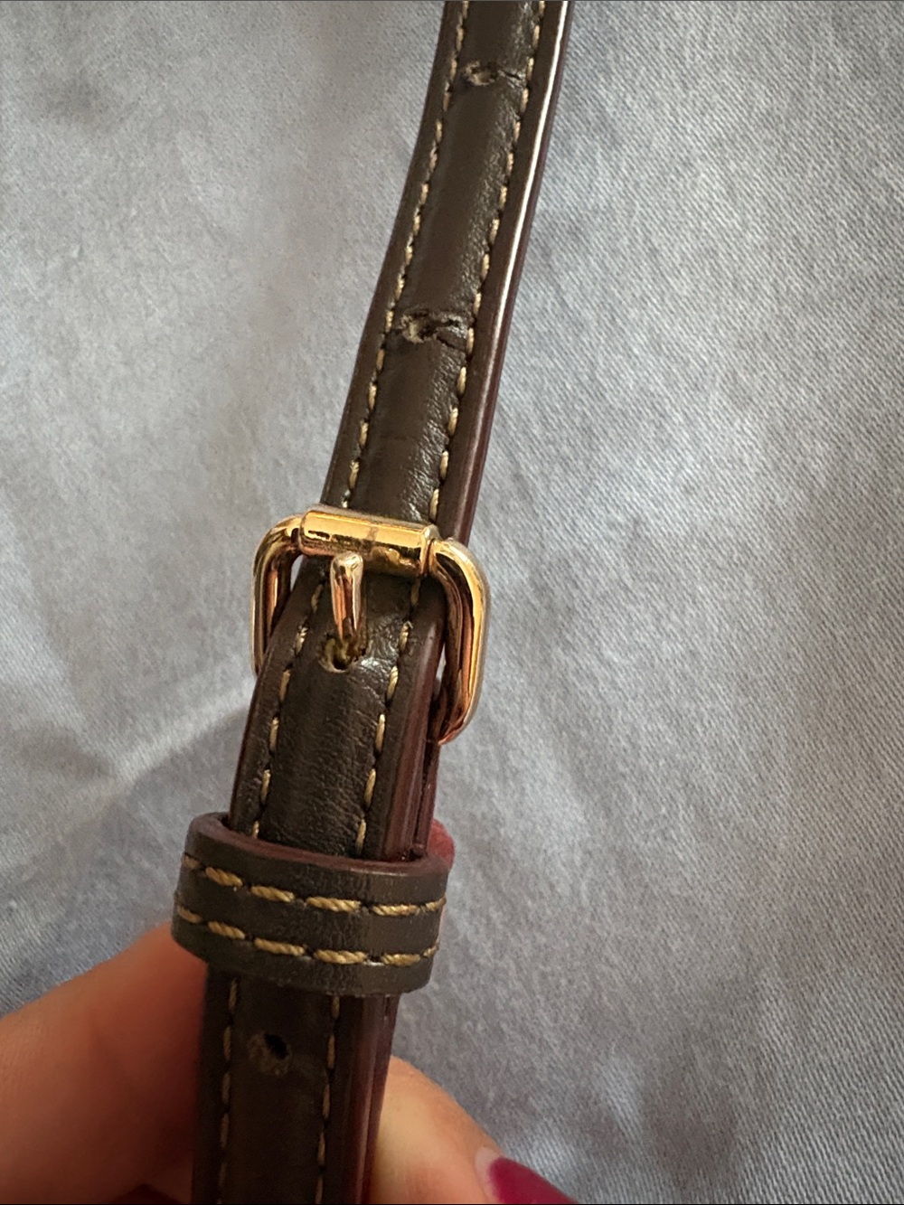 Coach Tan Signature Canvas Crossbody with Gold Hardware - Picture 4 of 11